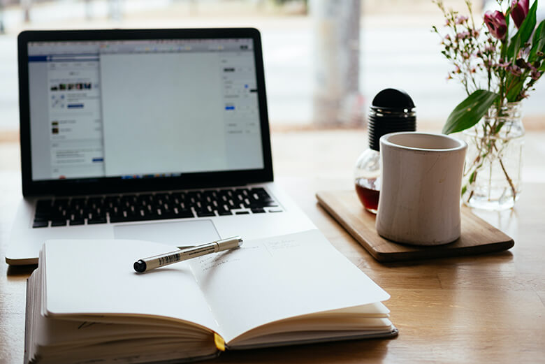 7 Benefits to Starting and Maintaining a Blog on Your Shopify Website